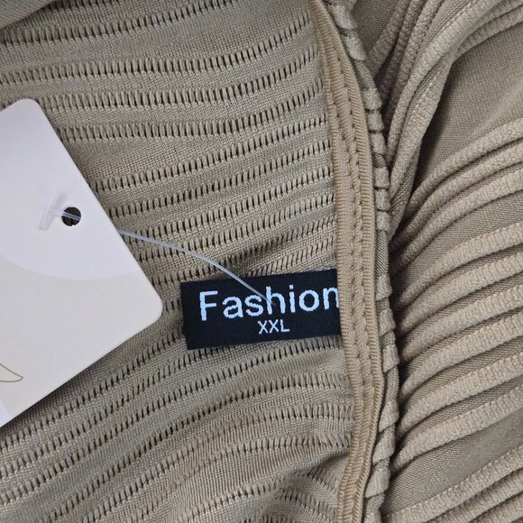 NWT | Nude Tan Wavy Textured Long Sleeve Square Neck Fitted Top | XXL - Picture 3 of 5